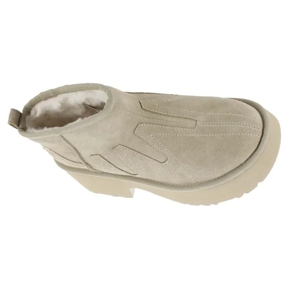 UGG® Ultra Mini New Heights Sunwave Color:
Mustard Seed (Women's) SZ 9 $179! - Picture 5 of 9